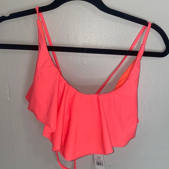 🌵Adorable NWT 2 piece bikini! - Picture 2 of 8